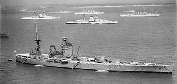 battleship, boat, bateau, hood, croiseur, dinky toys